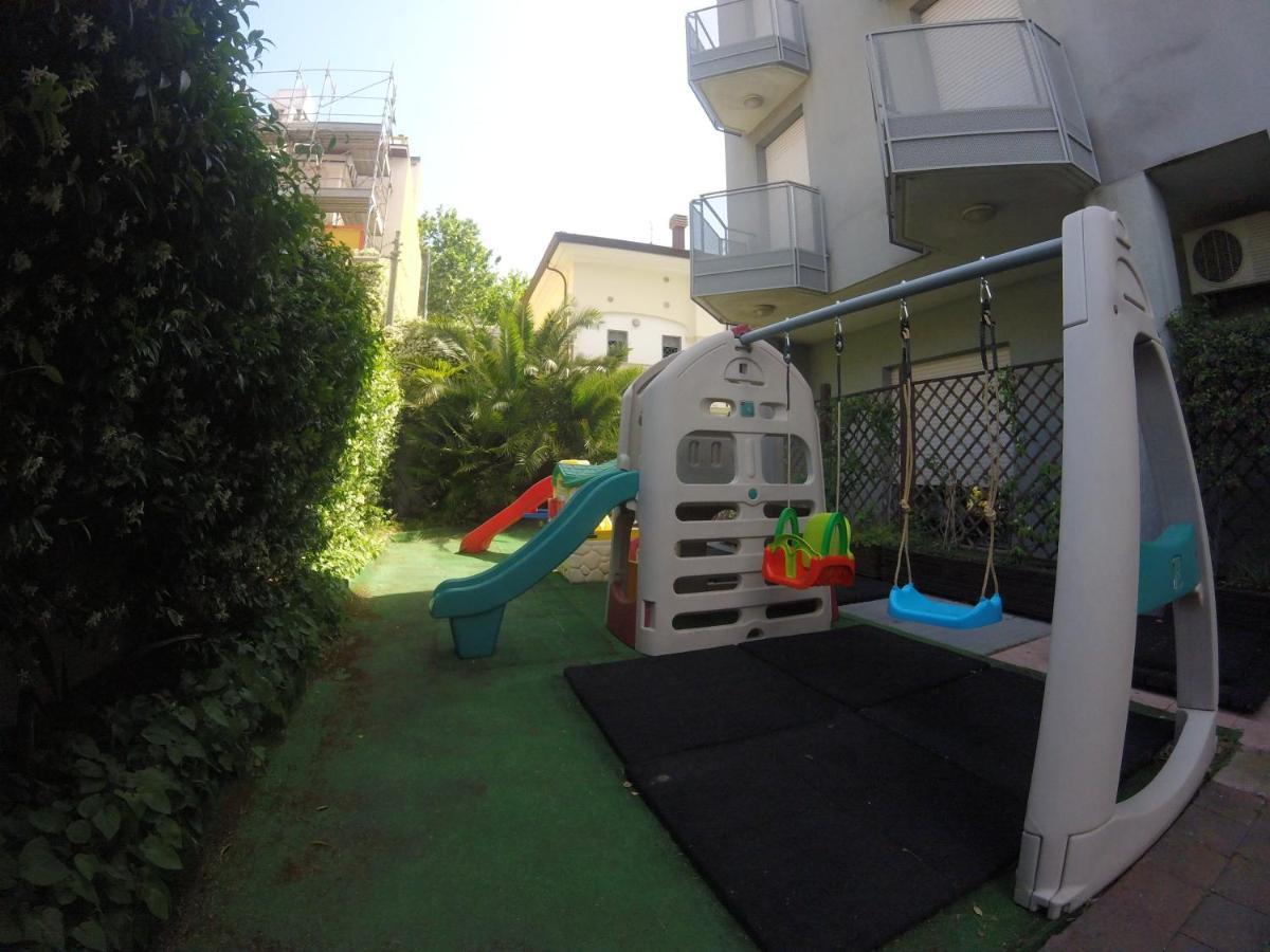 Residence Villa Azzurra Rimini Exterior foto